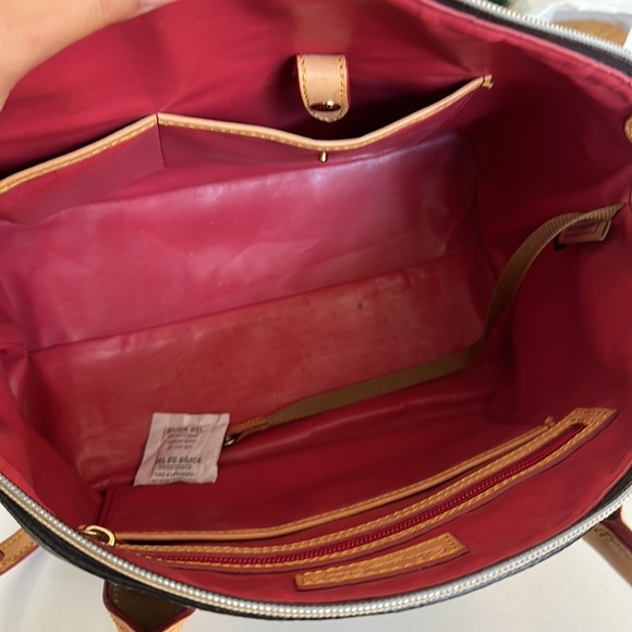 Dooney & Bourke purse - Picture 3 of 3